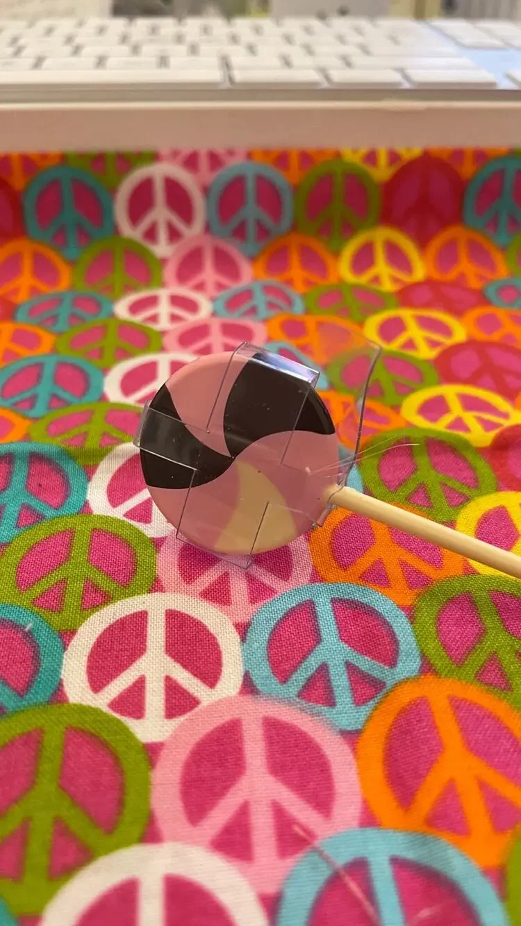 Barbie 2006 The Wizard of Oz Munchkins Pink LABEL Lollipop 4